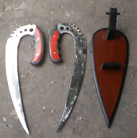 15 Inches  Riddick  Double Claw Set image 3