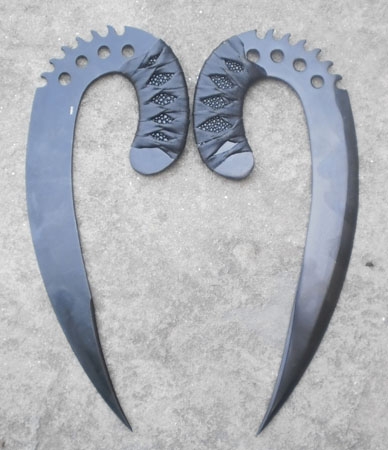 15 Inches  Riddick Dobule  Black Claw Set image 2