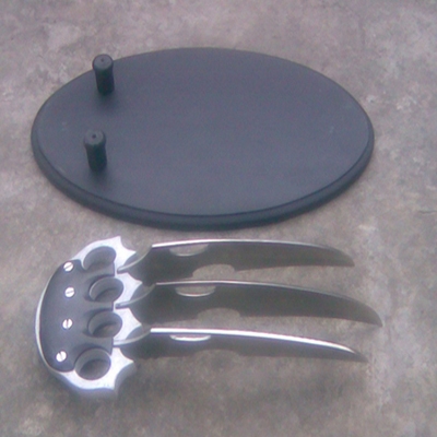 X-Men Wolverine Pantera Claw image 4