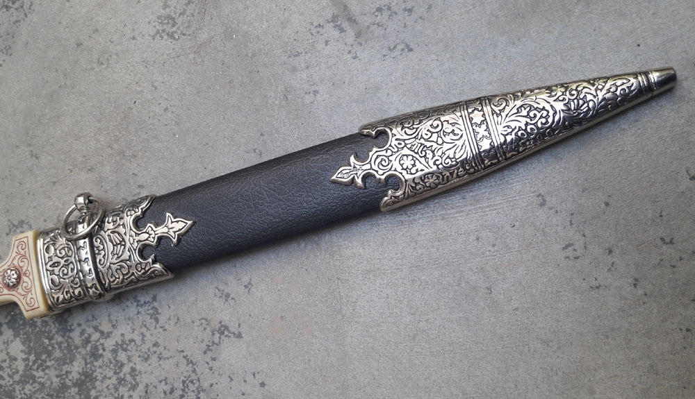 Fantasy Spanish Knife image 5