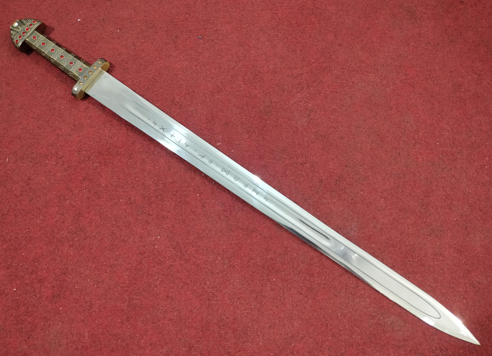 Viking Sword OF King Ragnar Lothbrok Vikings Ragnar, Battle Ready image 5