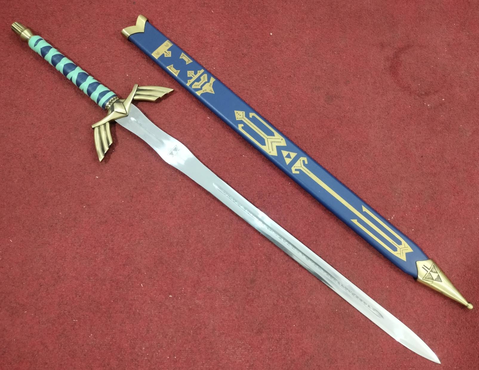 Legend of Zelda Full Tang Master Sword Skyward