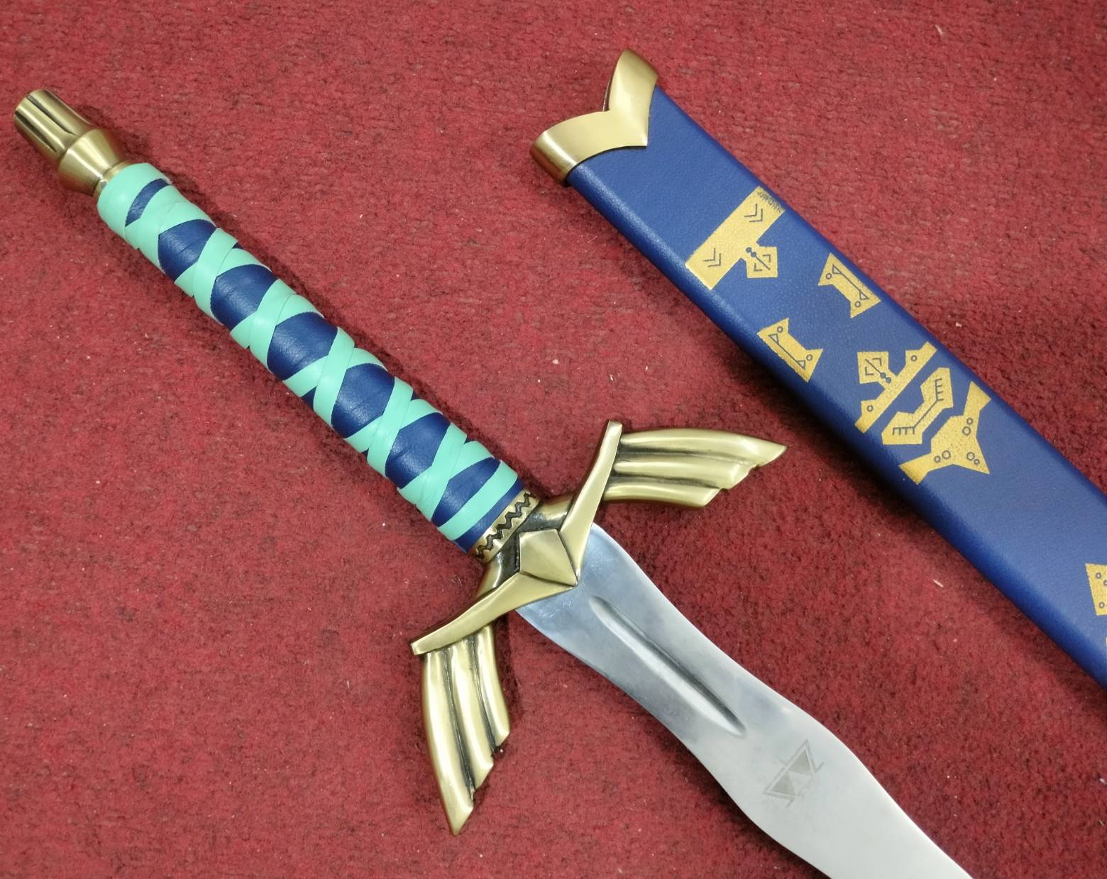 Legend of Zelda Full Tang Master Sword Skyward image 2