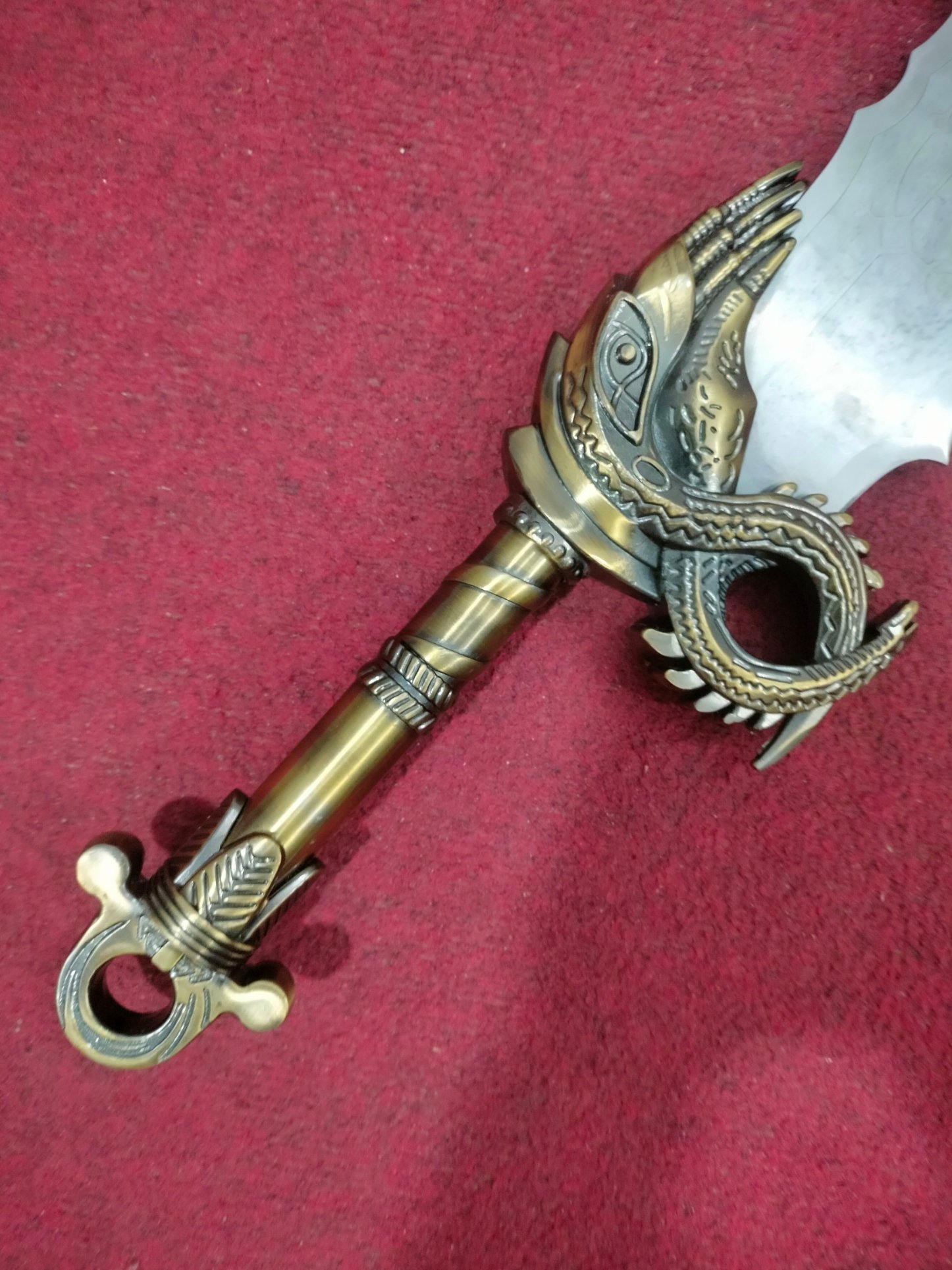 God of War-The Blades of Chaos are a pair of chained blades image 2