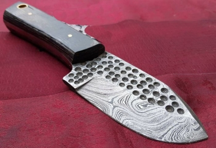 Hammered Forged Damascus Steel Surrvial Knife