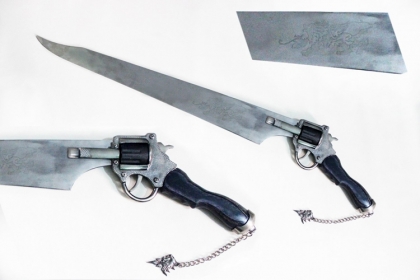 Functional Squall Gunblade Revolver Sword