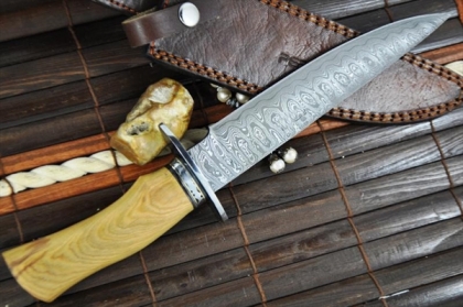 Handmade Damascus Hunting Bowie Knife - Work of Art