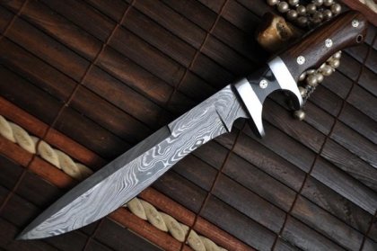 Damascus Hunting Bowie handmade Knife