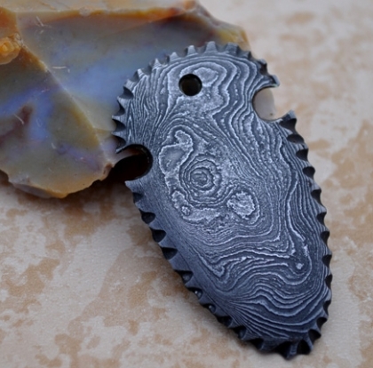 Handmade Damascus Steel Necklace