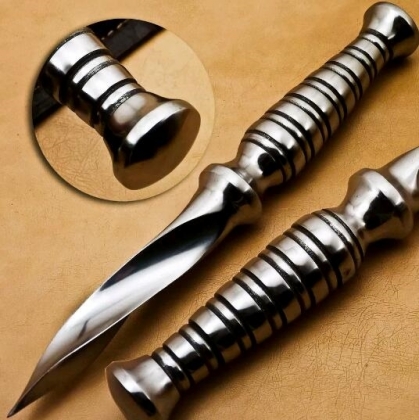 Tri Edge Dagger