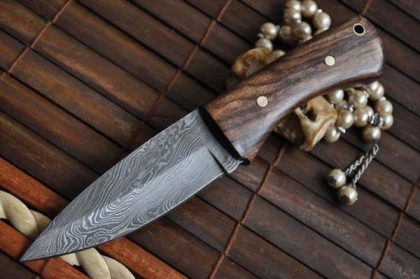 Damascus Steel Full Tang Burl Wood 