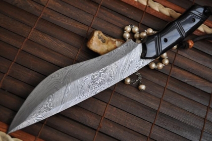 Handmade Damascus Full Tang Bowie Knife