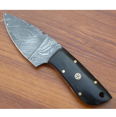 Damascus Skinner Knife horn Handle
