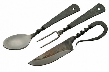 MEDIEVAL UTENSIL SET WITH SHEATH