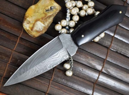 Handmade Damascus Hunting Knife